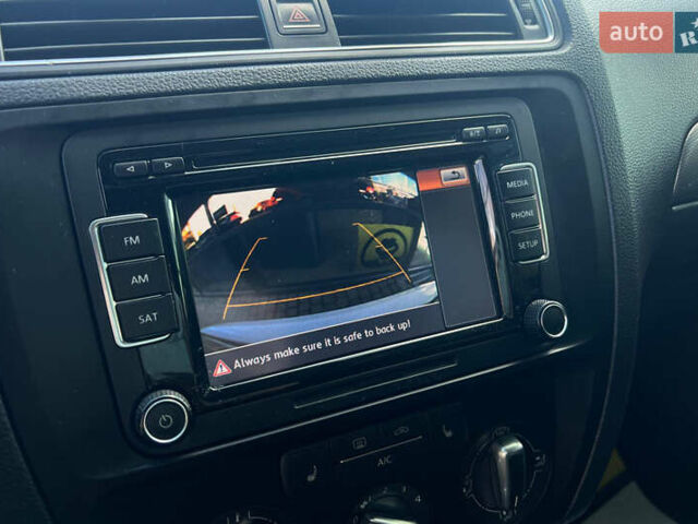 Фольксваген Джетта 2015 в Ивано-Франковске на Automoto.ua Белый Фольксваген Джетта, объемом двигателя 1.78 л и пробегом 201 тыс. км за 10700 $, фото 16 на Automoto.ua