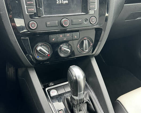 Фольксваген Джетта 2015 у Львові на Automoto.ua Білий Фольксваген Джетта, об'ємом двигуна 1.8 л та пробігом 98 тис. км за 11200 $, фото 13 на Automoto.ua