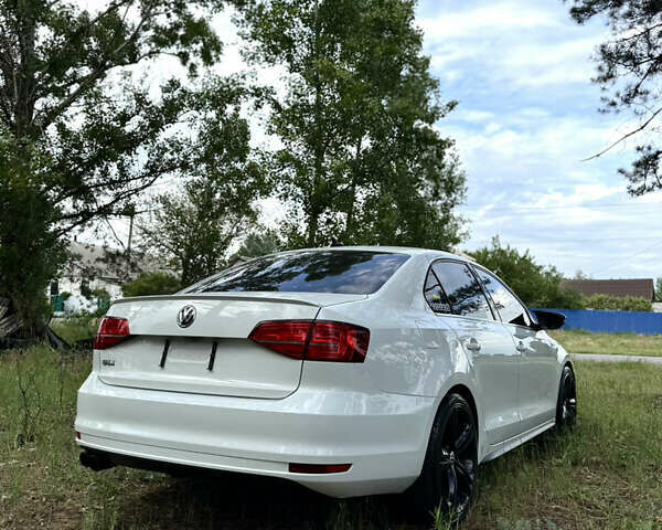 Белый Фольксваген Джетта, объемом двигателя 2 л и пробегом 152 тыс. км за 13900 $, фото 8 на Automoto.ua