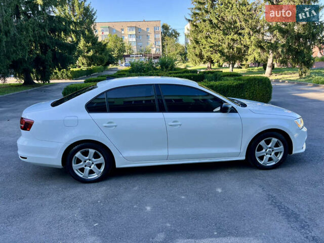 Белый Фольксваген Джетта, объемом двигателя 1.4 л и пробегом 195 тыс. км за 9000 $, фото 63 на Automoto.ua