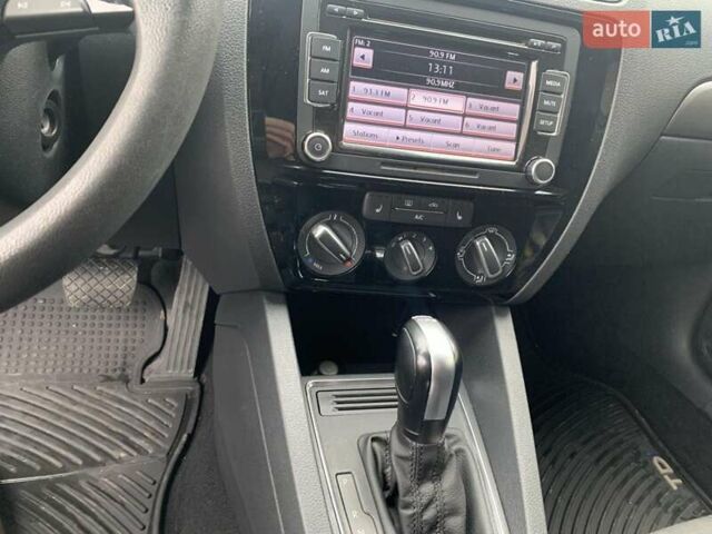 Белый Фольксваген Джетта, объемом двигателя 2 л и пробегом 120 тыс. км за 9900 $, фото 27 на Automoto.ua