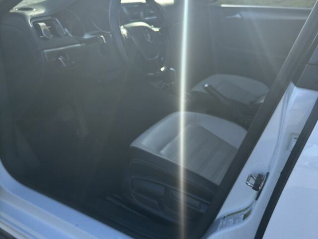 Білий Фольксваген Джетта, об'ємом двигуна 1.8 л та пробігом 173 тис. км за 10500 $, фото 13 на Automoto.ua