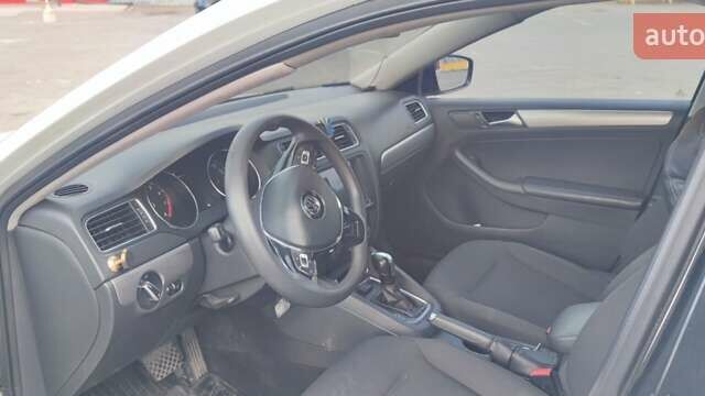 Белый Фольксваген Джетта, объемом двигателя 1.8 л и пробегом 164 тыс. км за 9350 $, фото 1 на Automoto.ua