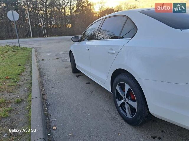 Белый Фольксваген Джетта, объемом двигателя 1.97 л и пробегом 167 тыс. км за 11900 $, фото 9 на Automoto.ua