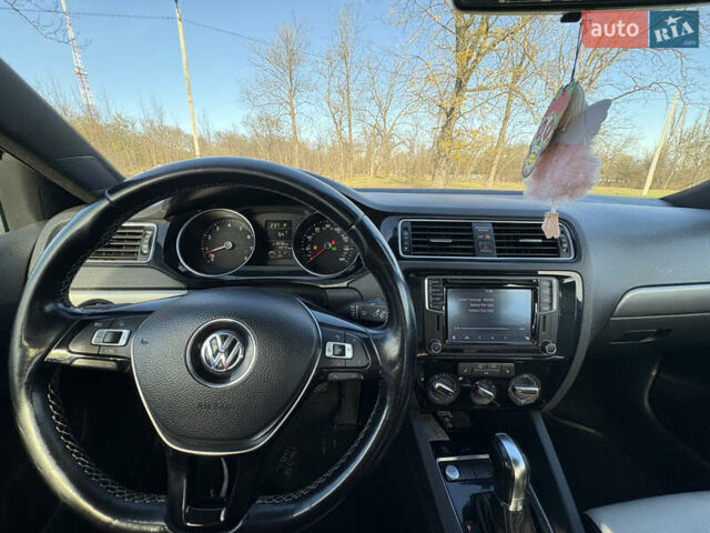 Белый Фольксваген Джетта, объемом двигателя 1.8 л и пробегом 177 тыс. км за 9200 $, фото 7 на Automoto.ua