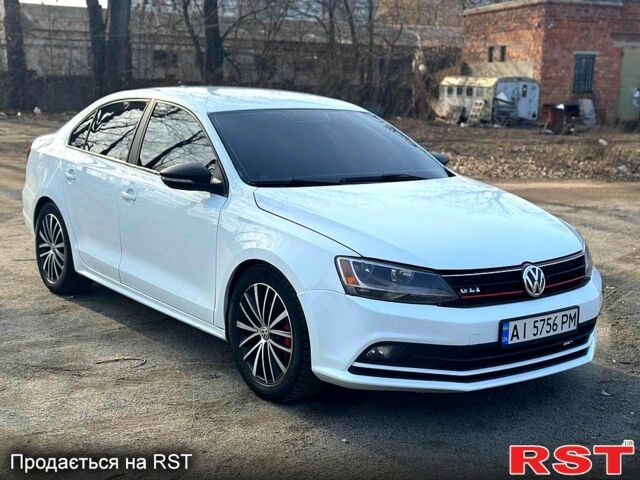 Белый Фольксваген Джетта, объемом двигателя 1.8 л и пробегом 147 тыс. км за 8400 $, фото 7 на Automoto.ua