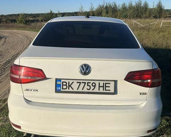 Белый Фольксваген Джетта, объемом двигателя 1.8 л и пробегом 163 тыс. км за 9800 $, фото 21 на Automoto.ua