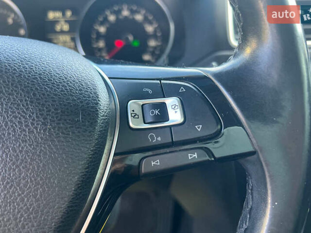 Фольксваген Джетта 2015 в Ивано-Франковске на Automoto.ua Белый Фольксваген Джетта, объемом двигателя 1.78 л и пробегом 201 тыс. км за 10700 $, фото 12 на Automoto.ua