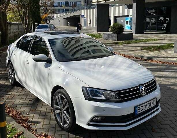 Белый Фольксваген Джетта, объемом двигателя 2 л и пробегом 177 тыс. км за 12800 $, фото 1 на Automoto.ua