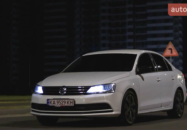 Белый Фольксваген Джетта, объемом двигателя 2 л и пробегом 180 тыс. км за 9500 $, фото 13 на Automoto.ua