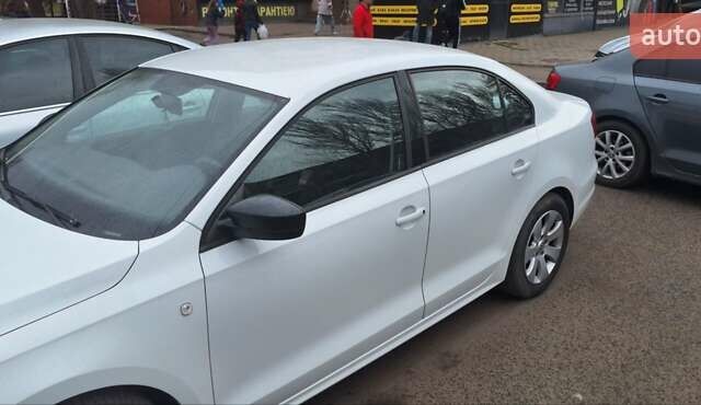 Белый Фольксваген Джетта, объемом двигателя 2 л и пробегом 158 тыс. км за 9300 $, фото 17 на Automoto.ua