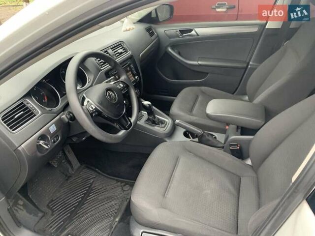 Белый Фольксваген Джетта, объемом двигателя 2 л и пробегом 120 тыс. км за 9900 $, фото 37 на Automoto.ua