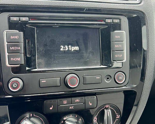 Фольксваген Джетта 2015 у Львові на Automoto.ua Білий Фольксваген Джетта, об'ємом двигуна 1.8 л та пробігом 98 тис. км за 11200 $, фото 14 на Automoto.ua