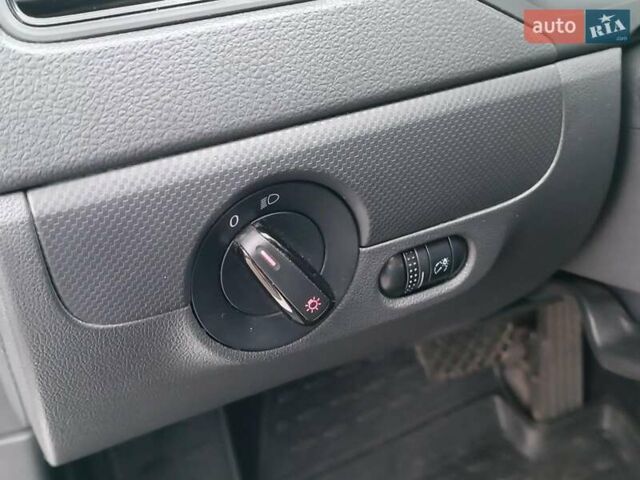 Білий Фольксваген Джетта, об'ємом двигуна 2 л та пробігом 118 тис. км за 10890 $, фото 18 на Automoto.ua