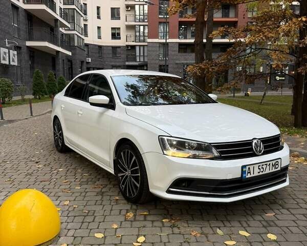 Фольксваген Джетта 2015 в Броварах на Automoto.ua Белый Фольксваген Джетта, объемом двигателя 1.8 л и пробегом 157 тыс. км за 14800 $, фото 9 на Automoto.ua