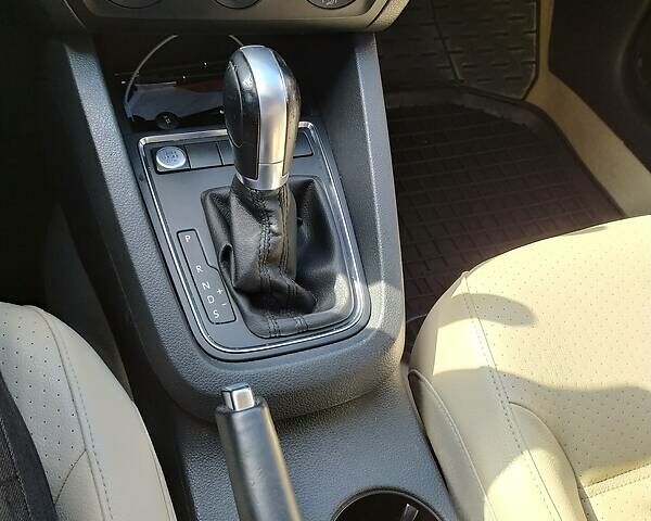 Білий Фольксваген Джетта, об'ємом двигуна 1.8 л та пробігом 177 тис. км за 10500 $, фото 20 на Automoto.ua