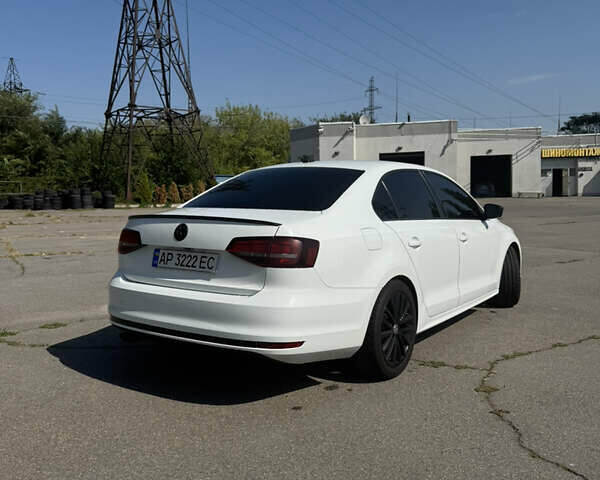 Белый Фольксваген Джетта, объемом двигателя 1.8 л и пробегом 154 тыс. км за 11000 $, фото 5 на Automoto.ua