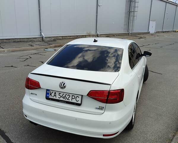 Белый Фольксваген Джетта, объемом двигателя 1.97 л и пробегом 240 тыс. км за 11500 $, фото 4 на Automoto.ua