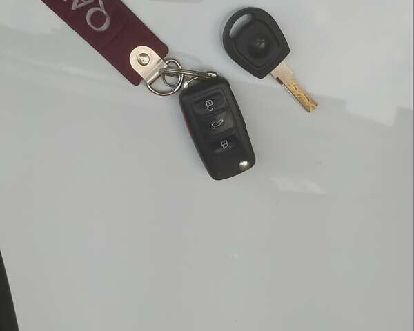 Білий Фольксваген Джетта, об'ємом двигуна 1.8 л та пробігом 177 тис. км за 10500 $, фото 36 на Automoto.ua