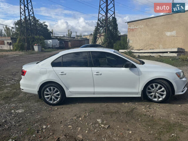 Белый Фольксваген Джетта, объемом двигателя 1.8 л и пробегом 260 тыс. км за 9999 $, фото 3 на Automoto.ua