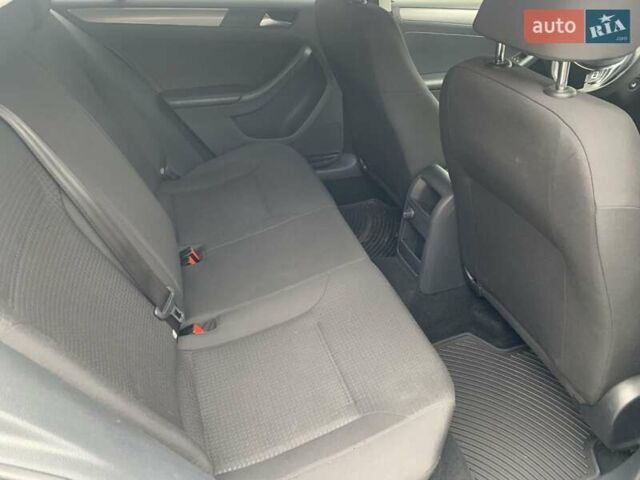 Белый Фольксваген Джетта, объемом двигателя 2 л и пробегом 120 тыс. км за 9900 $, фото 35 на Automoto.ua