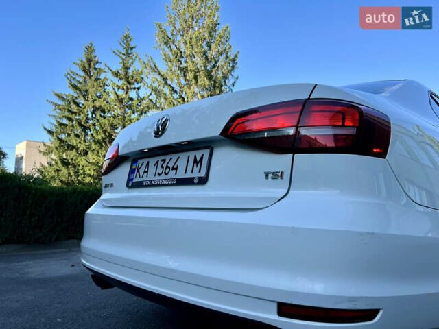 Белый Фольксваген Джетта, объемом двигателя 1.4 л и пробегом 195 тыс. км за 9000 $, фото 19 на Automoto.ua