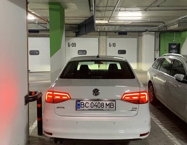 Белый Фольксваген Джетта, объемом двигателя 2 л и пробегом 177 тыс. км за 12800 $, фото 9 на Automoto.ua