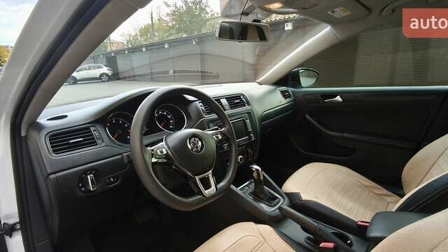 Белый Фольксваген Джетта, объемом двигателя 1.98 л и пробегом 143 тыс. км за 8999 $, фото 10 на Automoto.ua