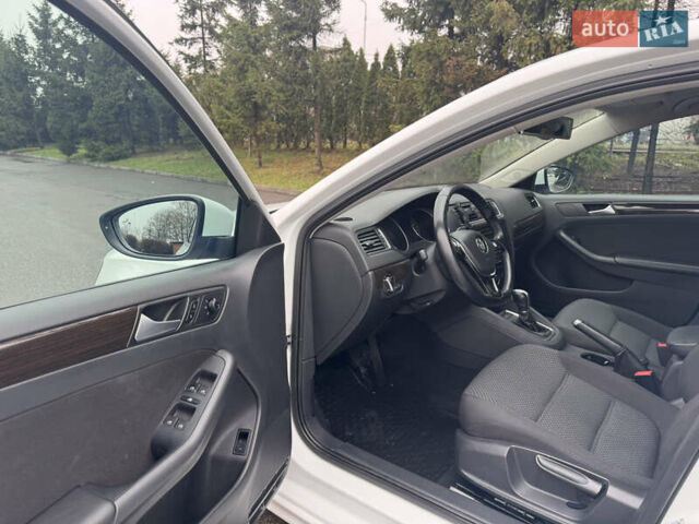 Белый Фольксваген Джетта, объемом двигателя 1.97 л и пробегом 168 тыс. км за 13000 $, фото 9 на Automoto.ua