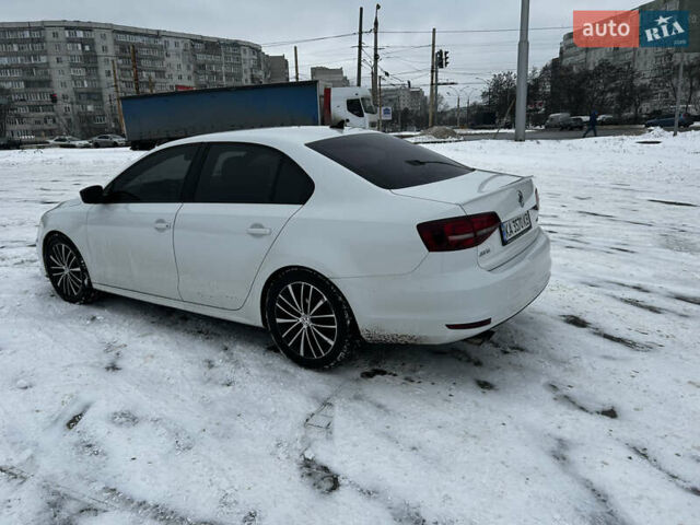 Белый Фольксваген Джетта, объемом двигателя 1.8 л и пробегом 180 тыс. км за 10999 $, фото 6 на Automoto.ua