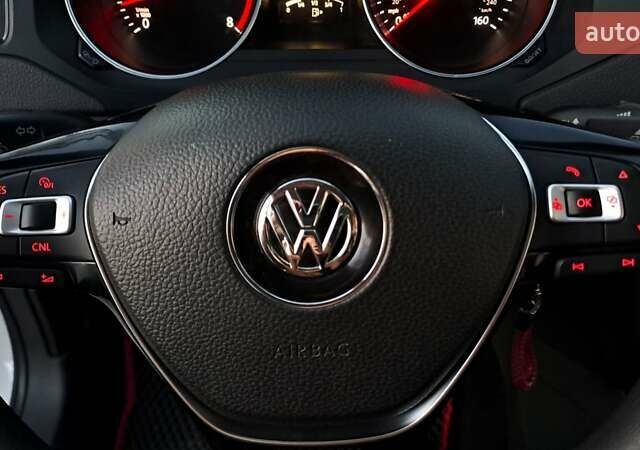 Білий Фольксваген Джетта, об'ємом двигуна 1.39 л та пробігом 197 тис. км за 9400 $, фото 18 на Automoto.ua