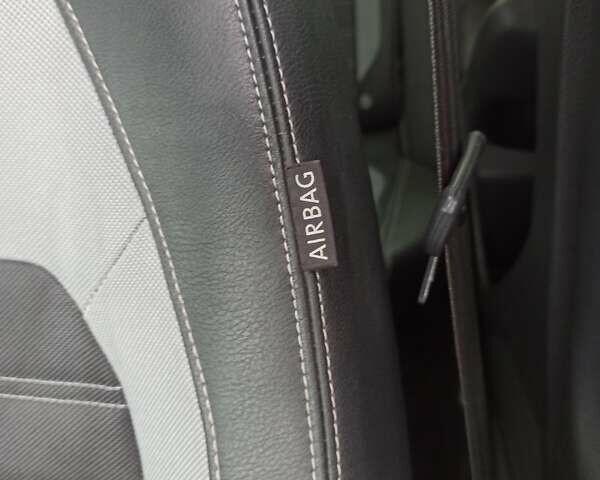 Белый Фольксваген Джетта, объемом двигателя 1.6 л и пробегом 226 тыс. км за 10599 $, фото 39 на Automoto.ua