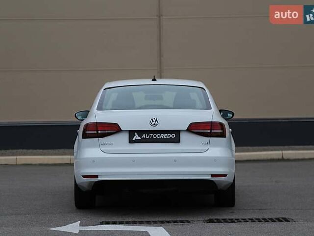 Білий Фольксваген Джетта, об'ємом двигуна 1.6 л та пробігом 122 тис. км за 12600 $, фото 4 на Automoto.ua