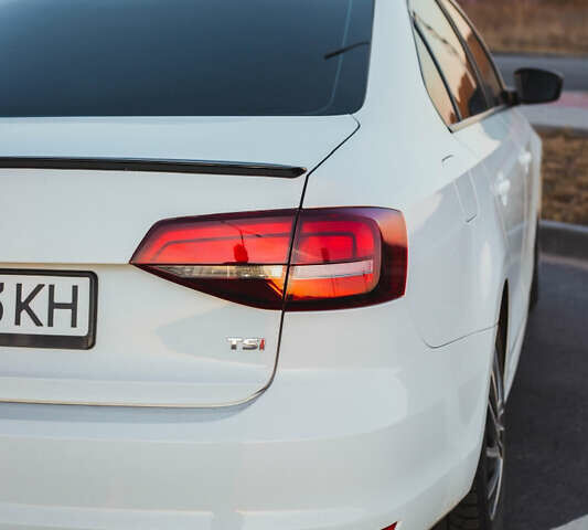 Білий Фольксваген Джетта, об'ємом двигуна 1.4 л та пробігом 115 тис. км за 12300 $, фото 8 на Automoto.ua