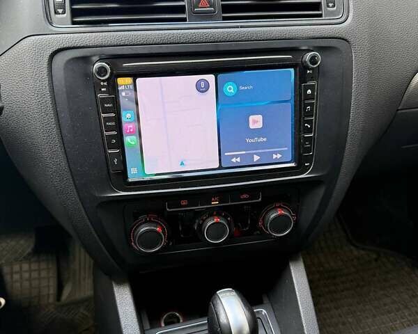 Белый Фольксваген Джетта, объемом двигателя 1.6 л и пробегом 207 тыс. км за 10000 $, фото 3 на Automoto.ua
