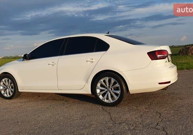 Белый Фольксваген Джетта, объемом двигателя 1.6 л и пробегом 150 тыс. км за 12500 $, фото 24 на Automoto.ua