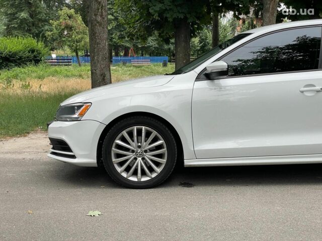 Белый Фольксваген Джетта, объемом двигателя 1.4 л и пробегом 217 тыс. км за 9390 $, фото 10 на Automoto.ua