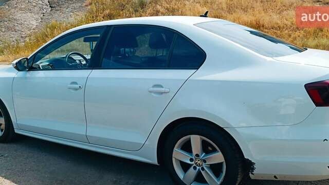 Білий Фольксваген Джетта, об'ємом двигуна 1.6 л та пробігом 301 тис. км за 9000 $, фото 5 на Automoto.ua