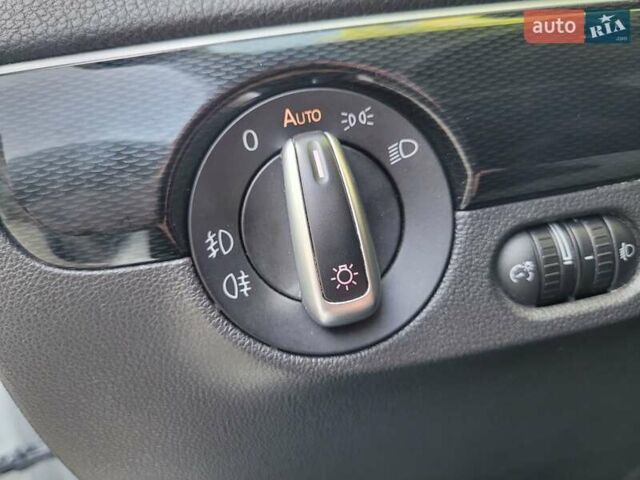 Білий Фольксваген Джетта, об'ємом двигуна 1.6 л та пробігом 219 тис. км за 12500 $, фото 32 на Automoto.ua