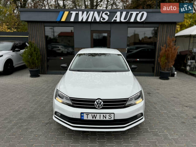 Белый Фольксваген Джетта, объемом двигателя 1.6 л и пробегом 276 тыс. км за 10500 $, фото 13 на Automoto.ua