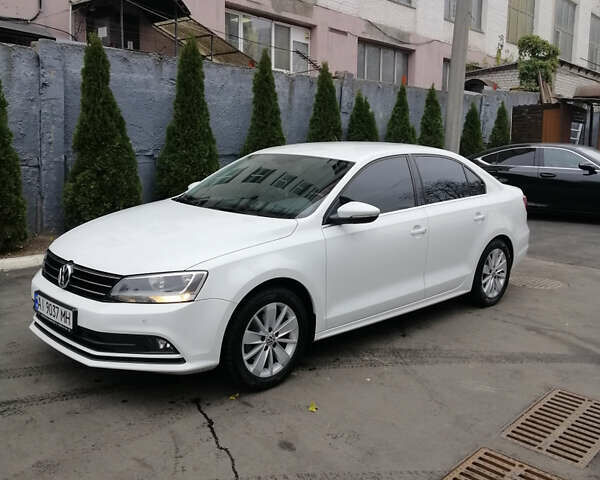 Белый Фольксваген Джетта, объемом двигателя 1.6 л и пробегом 245 тыс. км за 10500 $, фото 1 на Automoto.ua