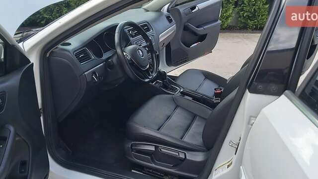 Белый Фольксваген Джетта, объемом двигателя 1.4 л и пробегом 141 тыс. км за 9500 $, фото 16 на Automoto.ua