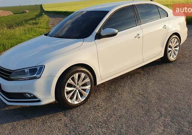 Белый Фольксваген Джетта, объемом двигателя 1.6 л и пробегом 150 тыс. км за 12500 $, фото 16 на Automoto.ua