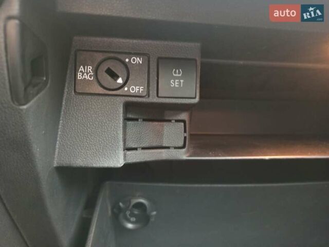 Белый Фольксваген Джетта, объемом двигателя 1.6 л и пробегом 226 тыс. км за 12500 $, фото 30 на Automoto.ua