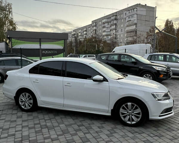 Фольксваген Джетта 2016 в Белой Церкве на Automoto.ua Белый Фольксваген Джетта, объемом двигателя 1.6 л и пробегом 280 тыс. км за 11500 $, фото 13 на Automoto.ua