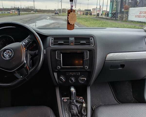 Белый Фольксваген Джетта, объемом двигателя 1.4 л и пробегом 118 тыс. км за 11400 $, фото 14 на Automoto.ua