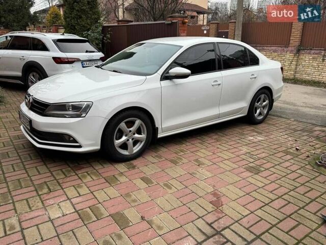 Білий Фольксваген Джетта, об'ємом двигуна 1.6 л та пробігом 99 тис. км за 11800 $, фото 53 на Automoto.ua