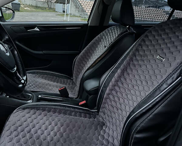 Белый Фольксваген Джетта, объемом двигателя 1.6 л и пробегом 202 тыс. км за 11600 $, фото 13 на Automoto.ua