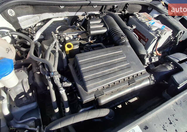 Белый Фольксваген Джетта, объемом двигателя 1.4 л и пробегом 184 тыс. км за 9300 $, фото 11 на Automoto.ua