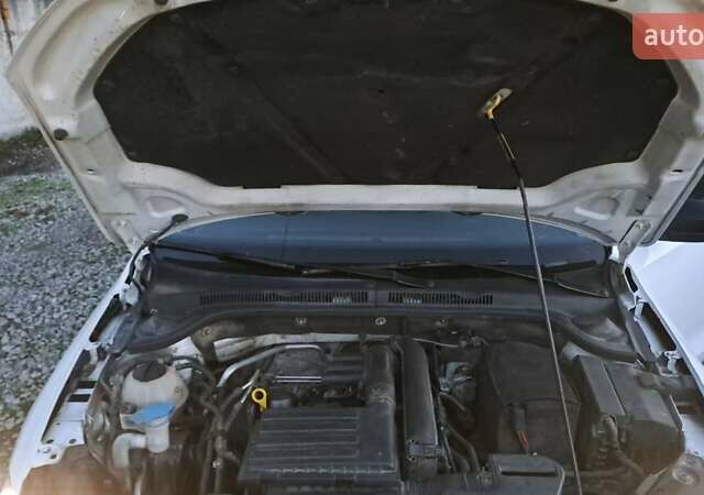 Білий Фольксваген Джетта, об'ємом двигуна 1.39 л та пробігом 197 тис. км за 9400 $, фото 20 на Automoto.ua